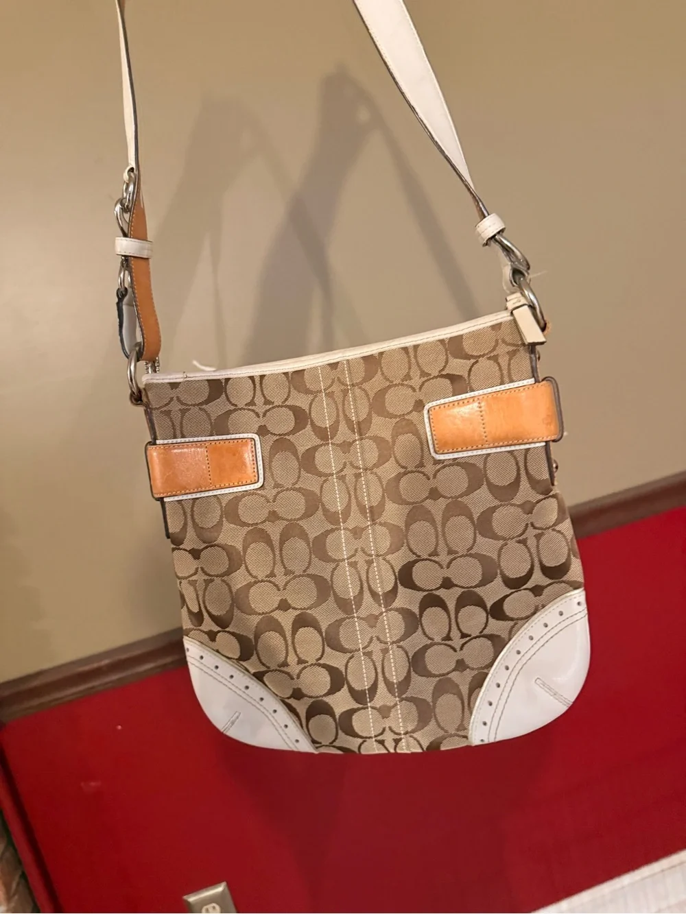Coach classic signature